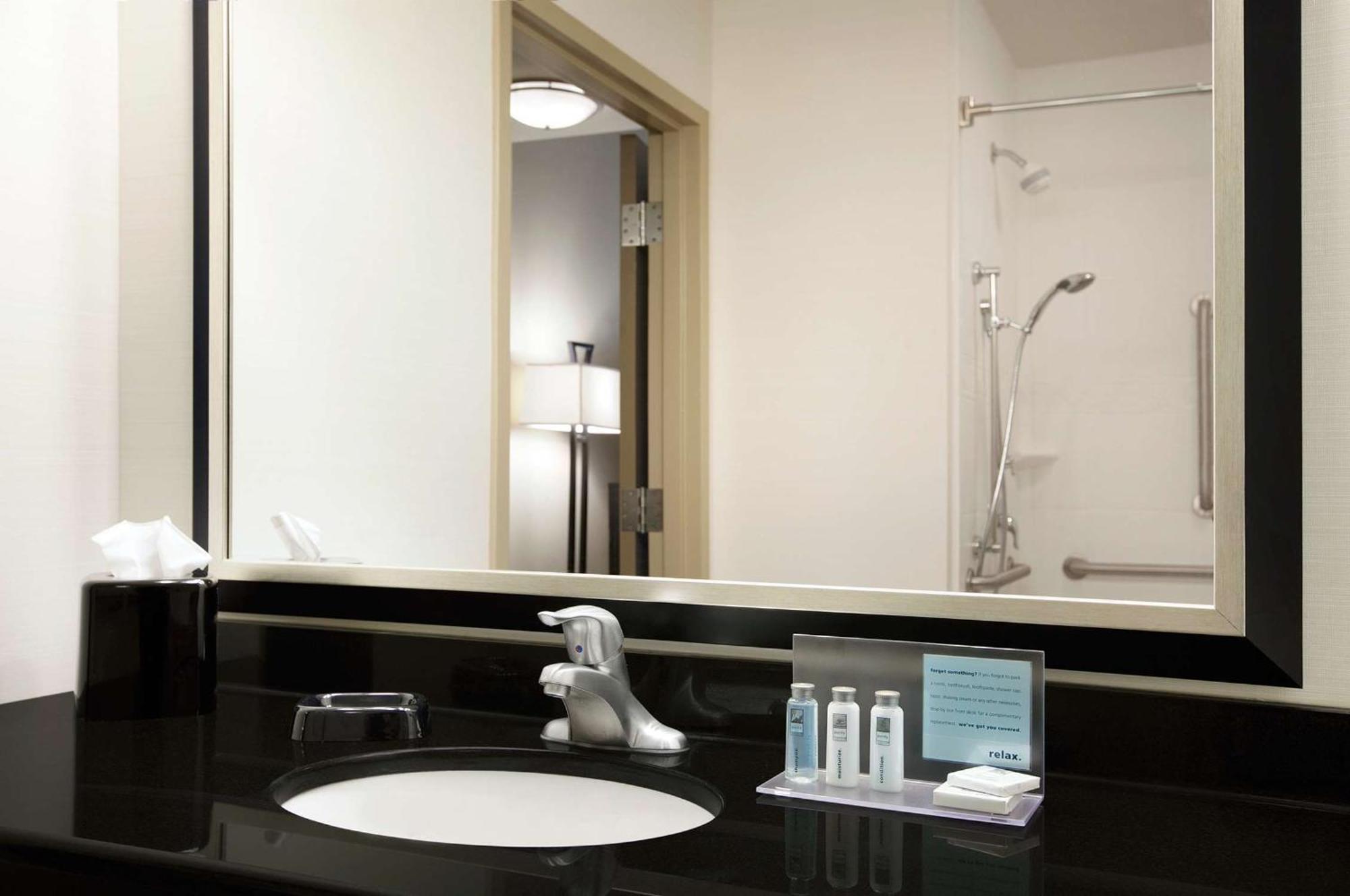 Hampton Inn Limerick Exteriér fotografie